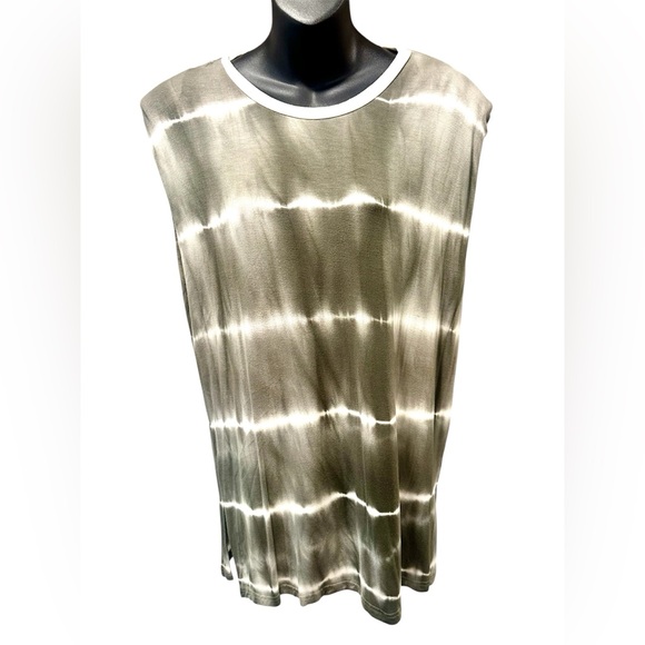 Tops - Melloday Olive Tie-Dye Tunic Medium